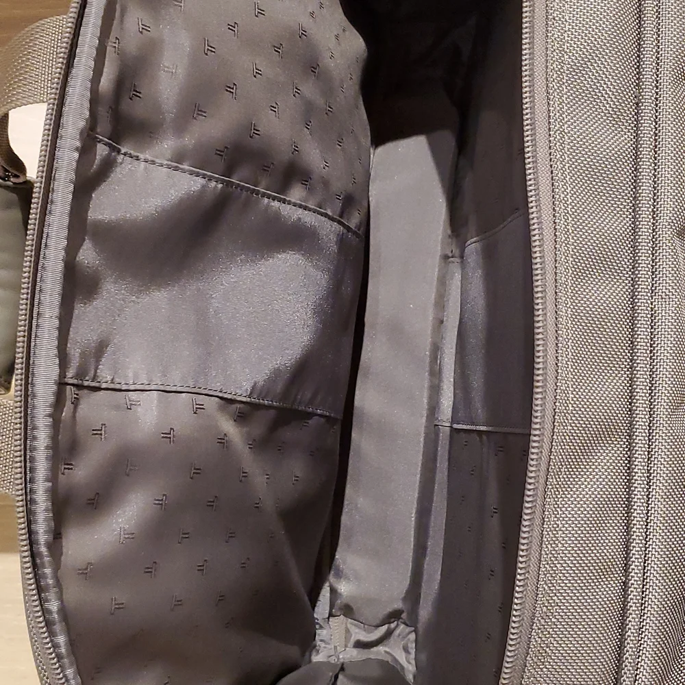 Tumi Alpha G4 Santa Monica Whitfield Helmet Bag Brief 
